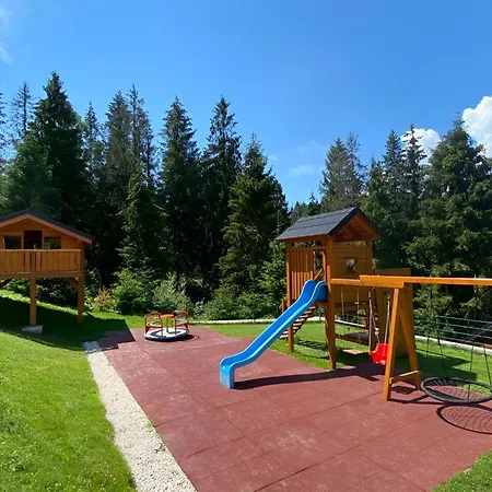 ロッジ Hldocin, Uhliska, Ostrazica, Zmrazov Nižná