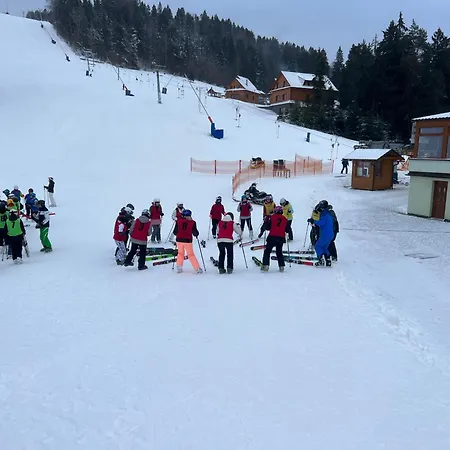 Hldocin, Uhliska, Ostrazica, Zmrazov