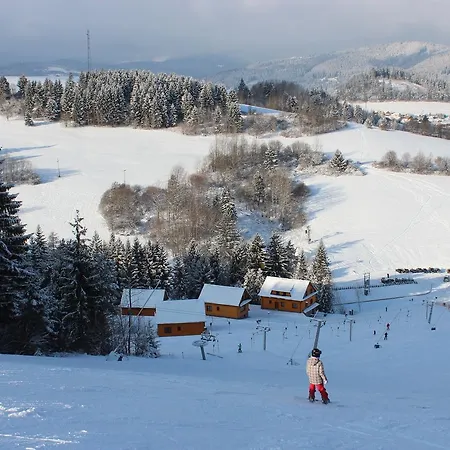 Hldocin, Uhliska, Ostrazica, Zmrazov 山林小屋