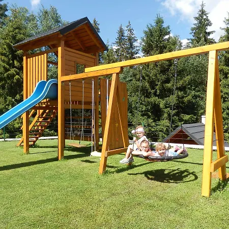 Lodge Hldocin, Uhliska, Ostrazica, Zmrazov Nižná