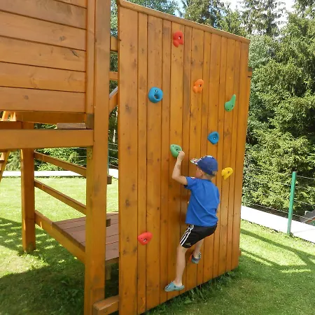 Hldocin, Uhliska, Ostrazica, Zmrazov * Nižná